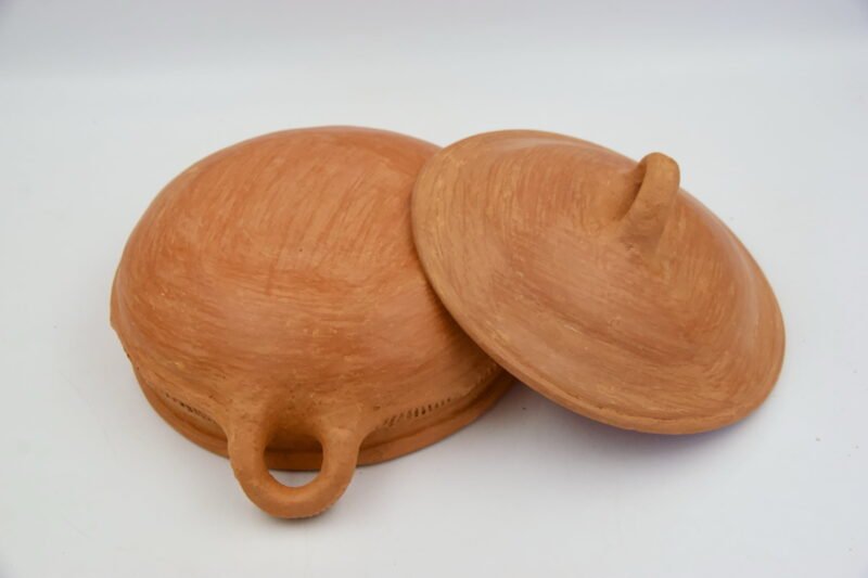 Handmade Moroccan Clay Cooking Pot with Lid - Image 5